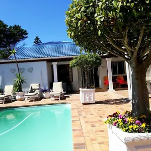 Gasthof Dolphin Blouberg, Bloubergstrand